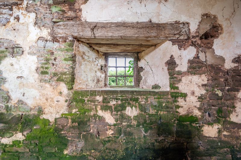 Interior- click for photo gallery